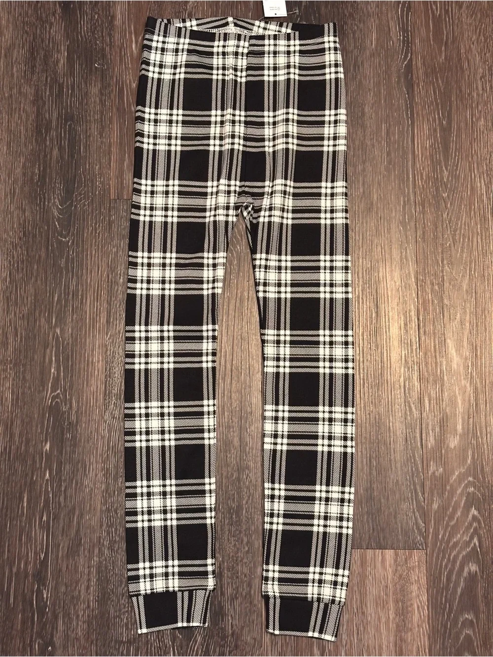 🌸 NWT GAP Organically Grown Cotton Black and White Plaid Pajamas Set Size 6 Year